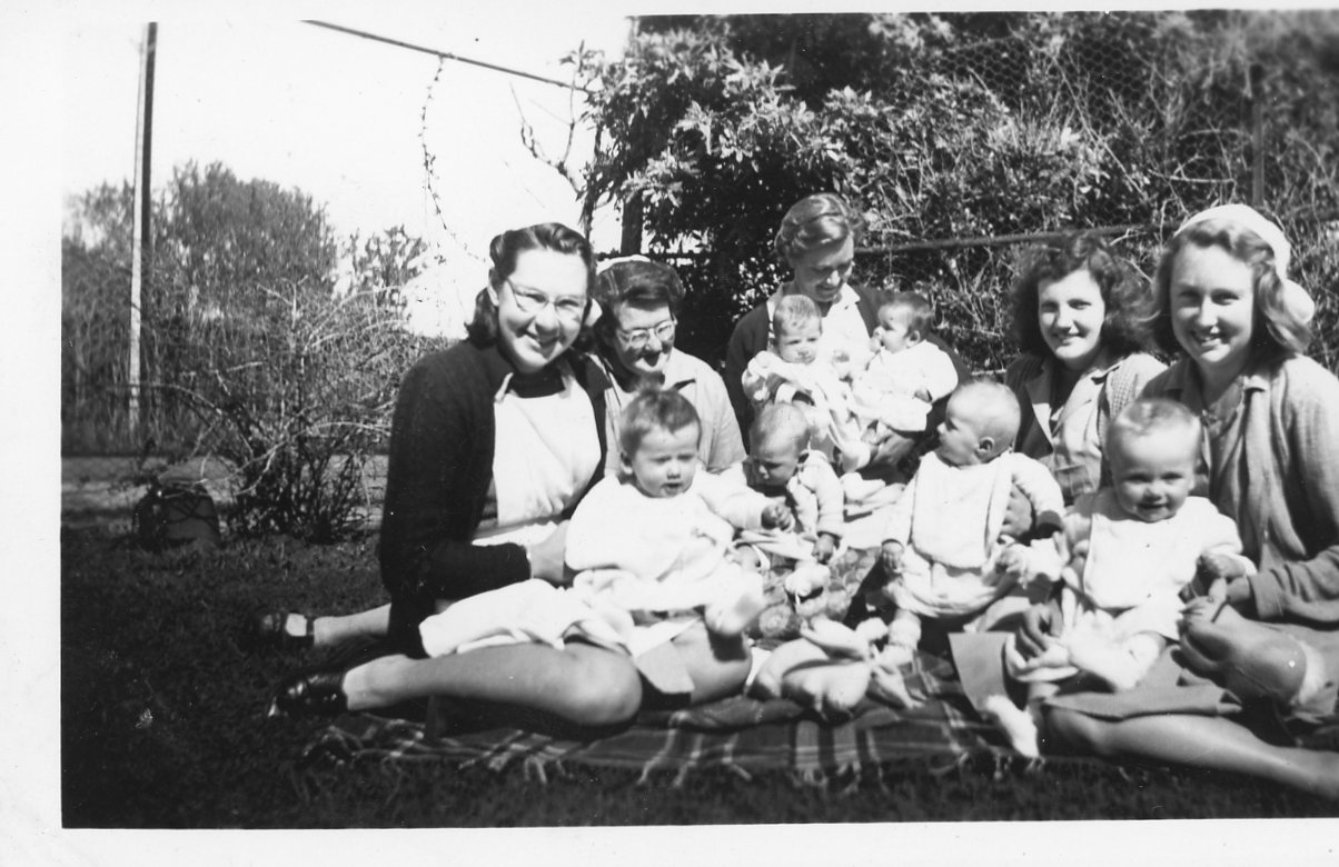 1940-50 - KC - A Happy Group
