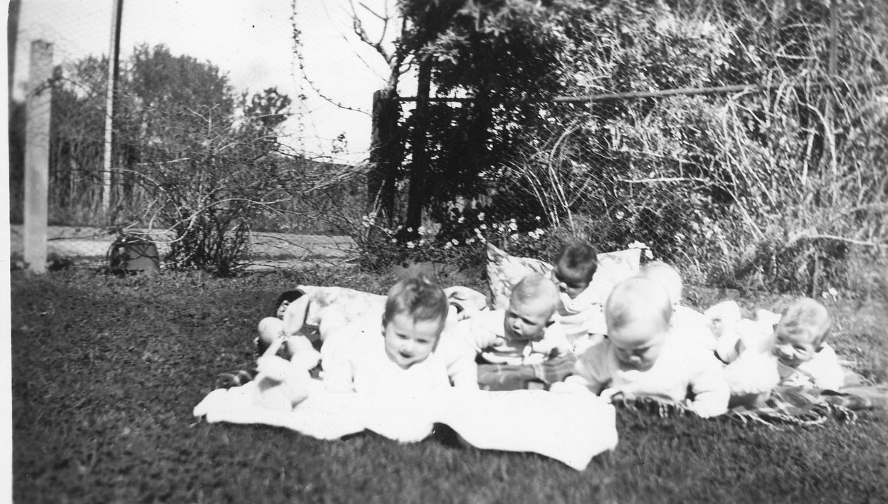 1940-50 - KC - Group On Lawn (2)