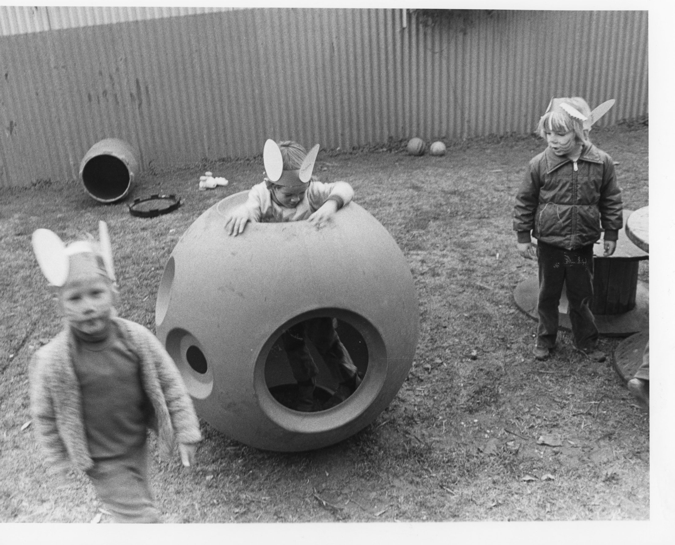 1970-80 - KC - Children Dressed Up As Mice (6)