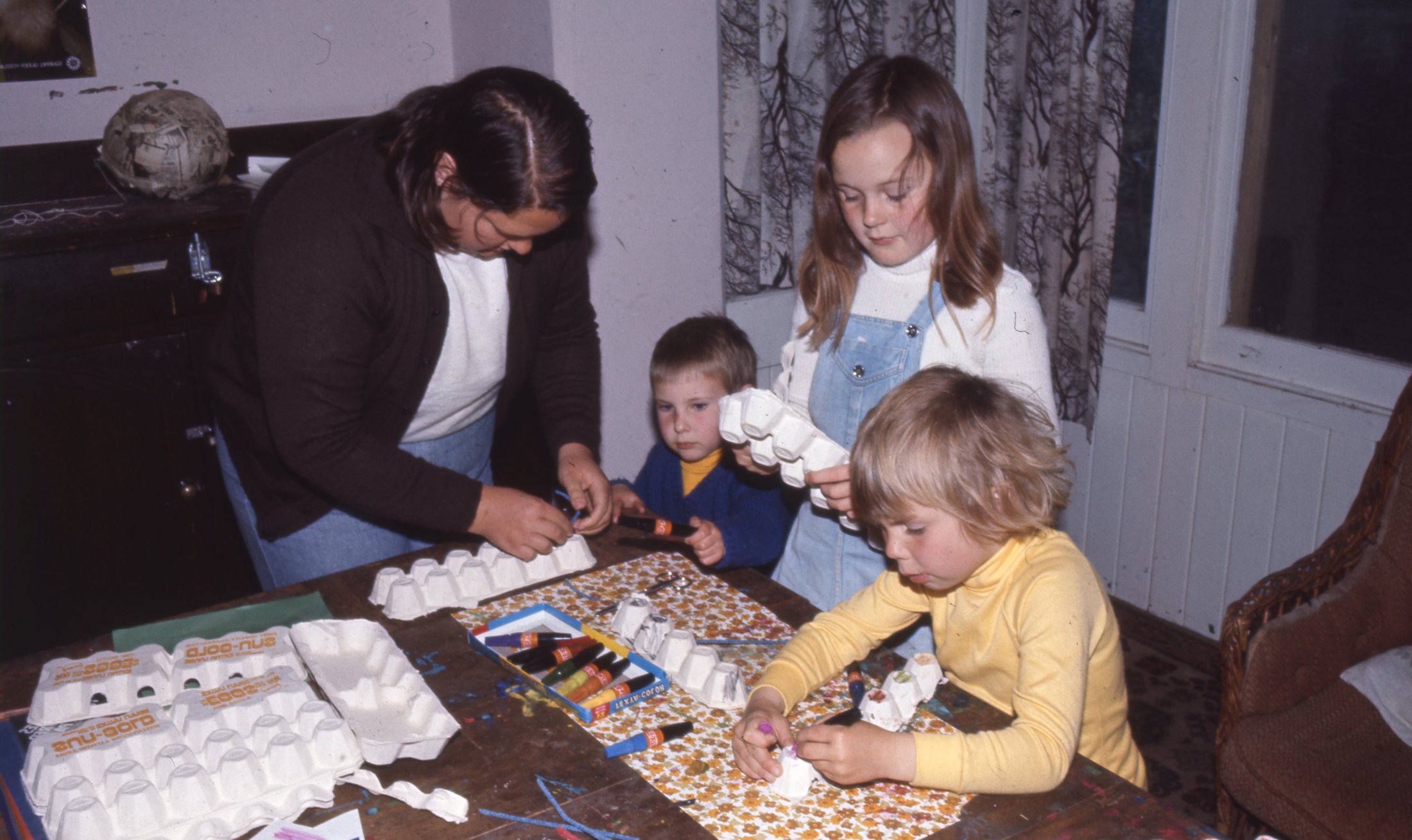 1970-80 - KC - Children Making (4)