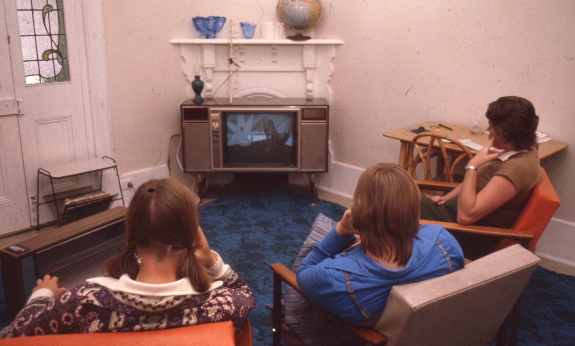 1970-80 - KC - Children Watching Tv