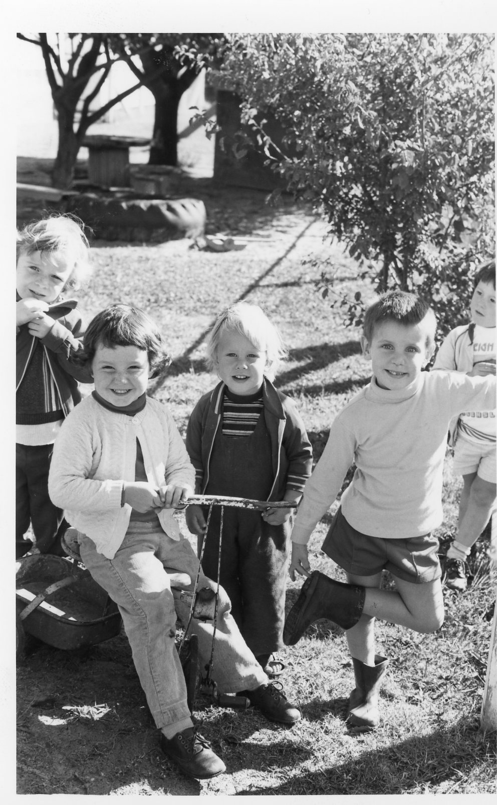 1979 - KC - Children Outside Play